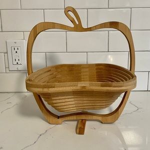 German Bamboo Collapsable Fruit Bowl and cutting board